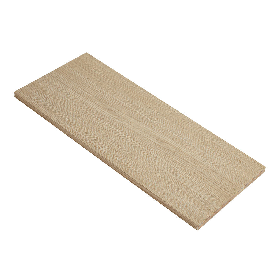 Light natural wood grain plank with subtle beige tones and smooth texture. Ideal for various design projects.